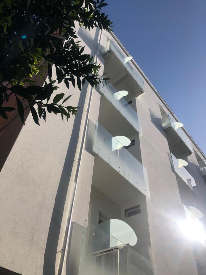Hotel Pinocchio كاتوليكا المظهر الخارجي الصورة