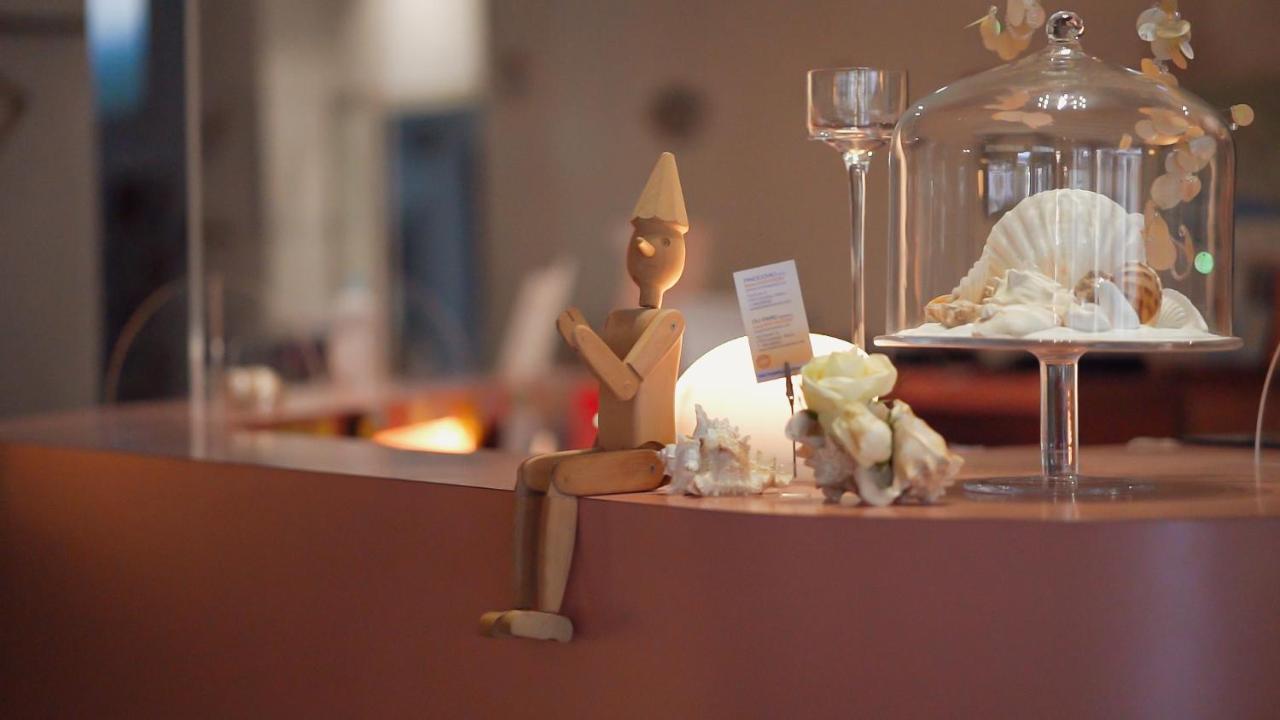 Hotel Pinocchio كاتوليكا المظهر الخارجي الصورة