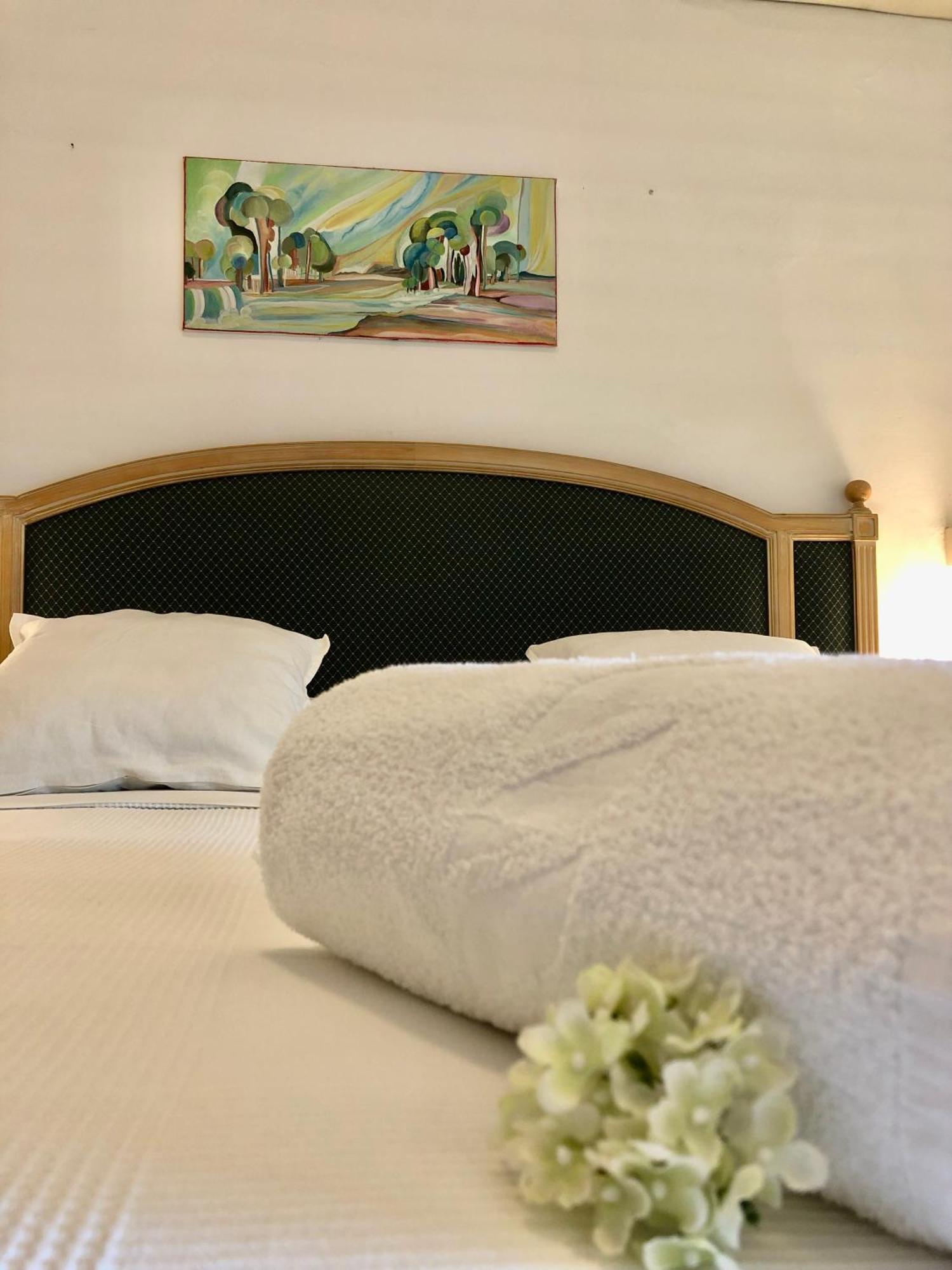 Hotel Pinocchio كاتوليكا المظهر الخارجي الصورة